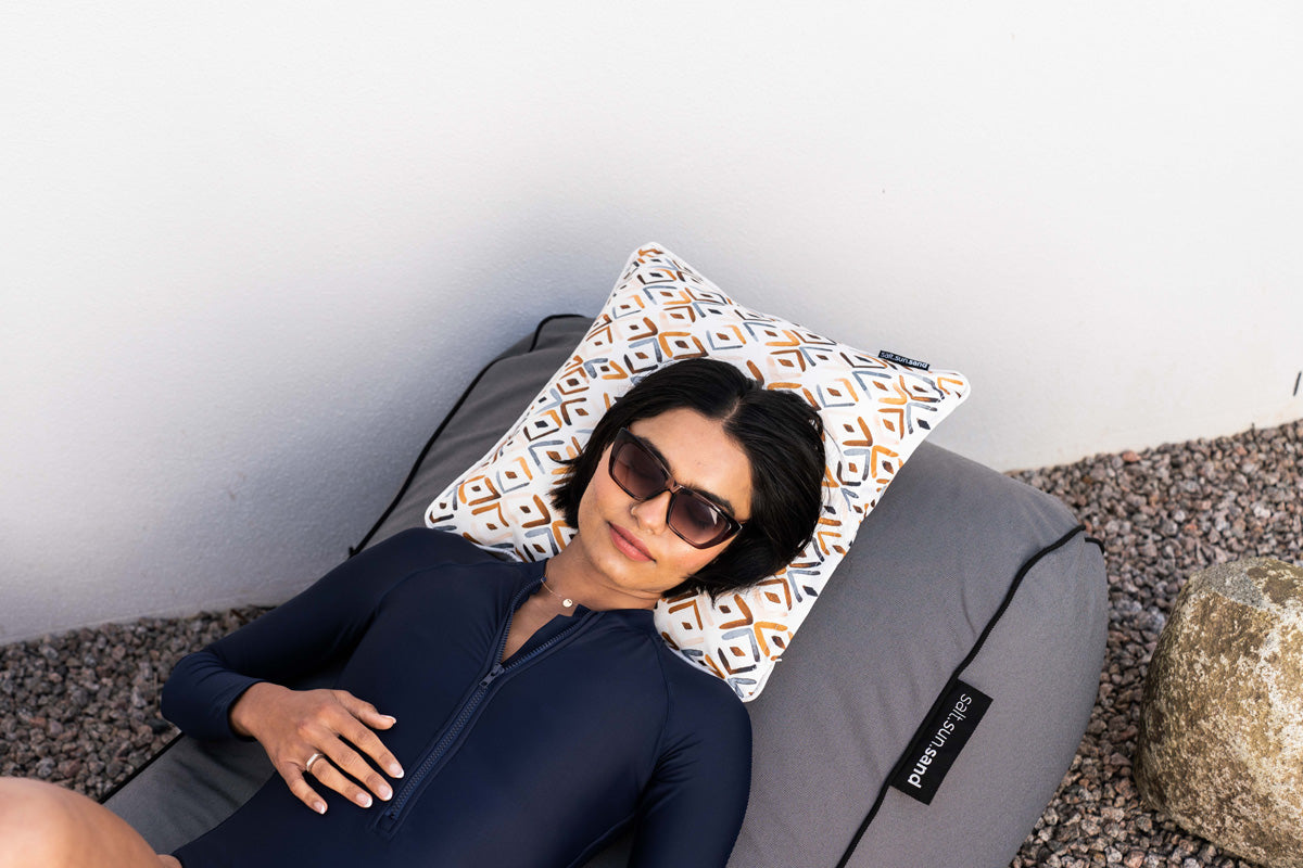 7 Things to Consider When Purchasing Outdoor Bean Bags