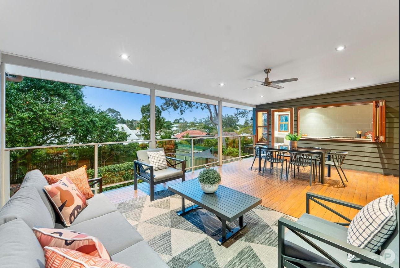 Styling with Outdoor Cushions – Hints and Tips from the Professionals! - saltsunsand