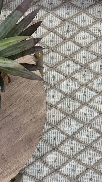 Portsea Plush PET Yarn Rug - Non Slip - 200 x 300 cm