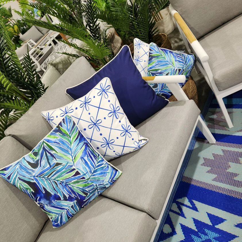 Bondi Solid Navy - 45 x 45 cm Piped Outdoor Cushion
