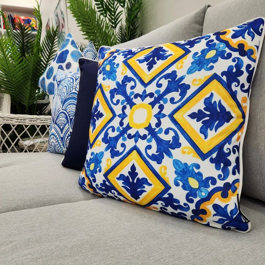 Bondi Solid Navy - 45 x 45 cm Piped Outdoor Cushion