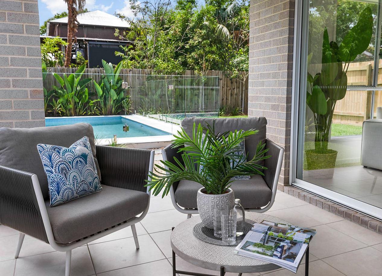 Keeping it Fresh and Clean: The Importance of Mildew-Resistant Outdoor Fabric for Your Cushions and Bean Bags - saltsunsand