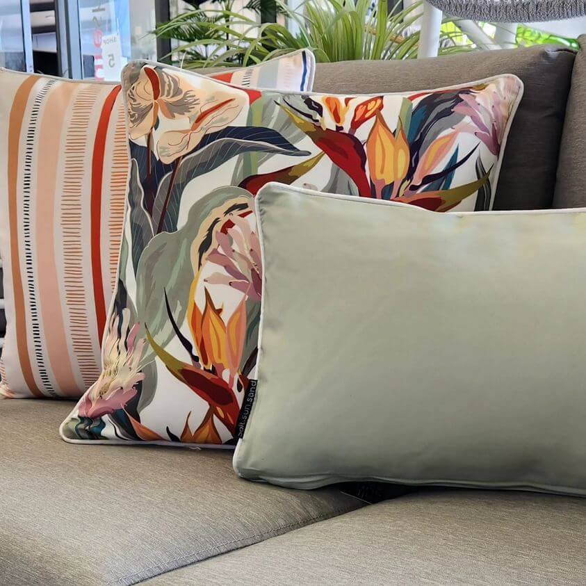 Bondi Desert Sands - 45 x 45 cm Piped Outdoor Cushion