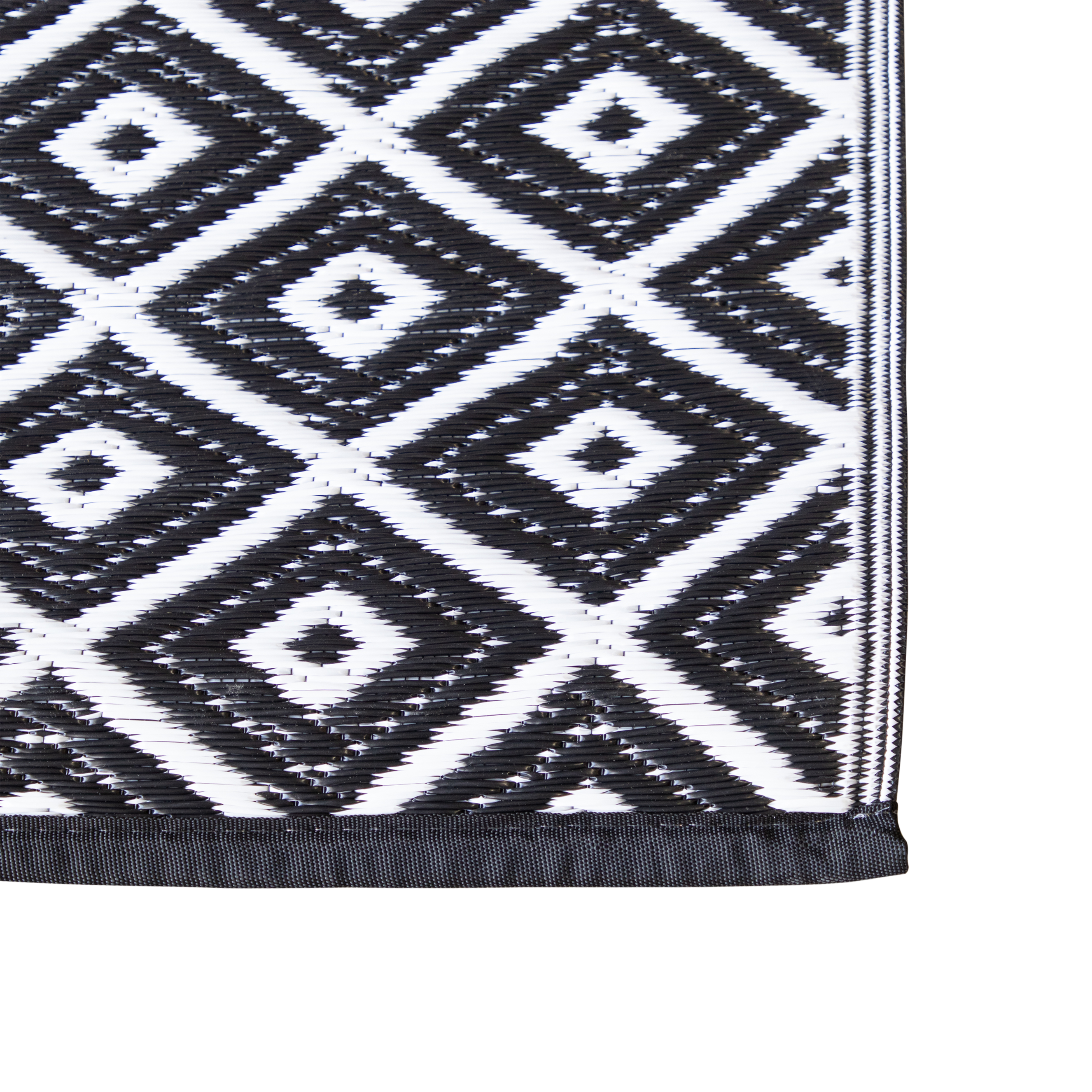 Diamond Black and White Outdoor Rug in PP - 180 x 270 cm