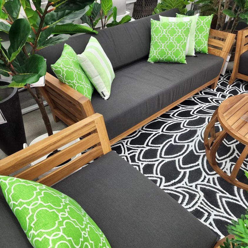 Tahiti Luscious Lime - 43 x 43 cm Outdoor Cushion