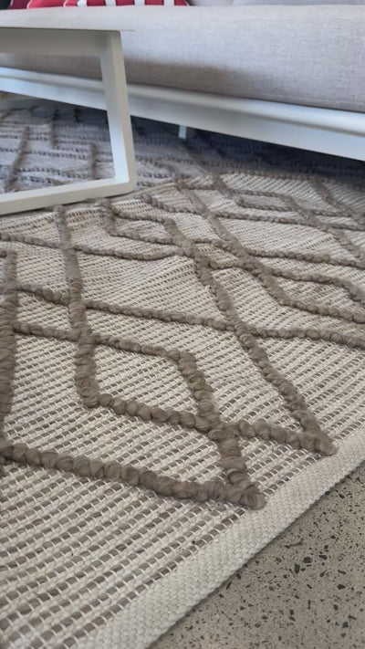 Portsea Country Road PET Yarn Rug - Non Slip - 200 x 300 cm
